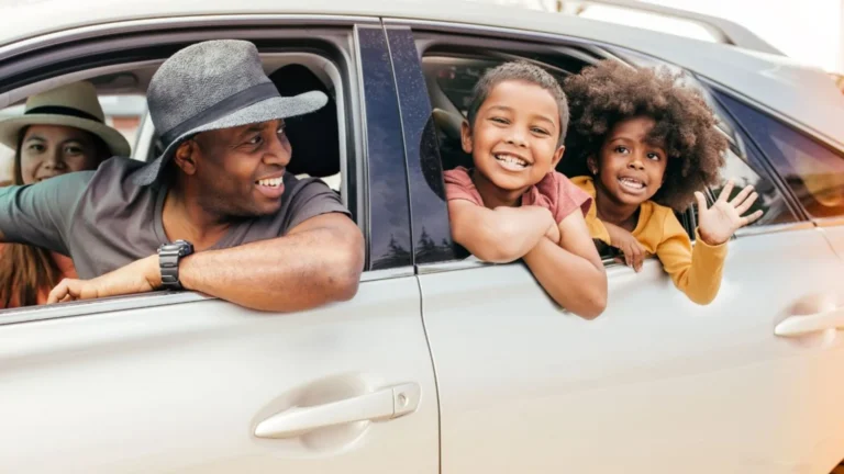 How to Avoid Seasonal Travel Risks: The 2026 Definitive Strategy Guide